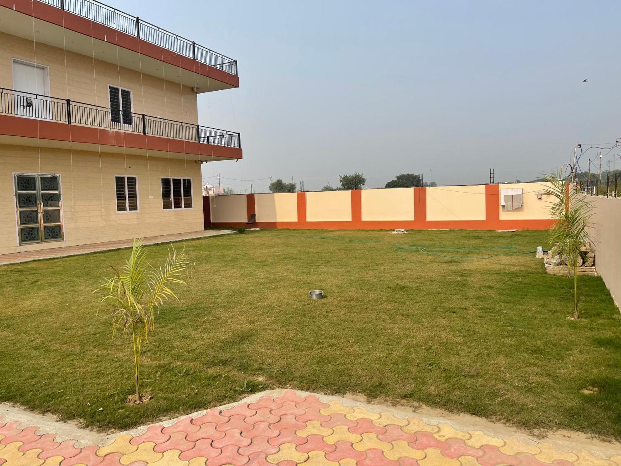 Hotel Shrinath Residency Greater Noida Zewnętrze zdjęcie